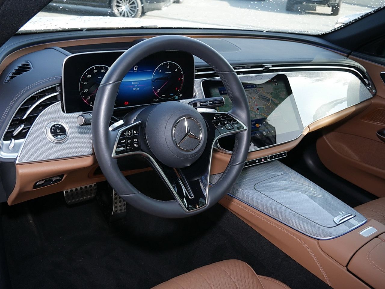 Mercedes-Benz E-Klasse – Bild 10