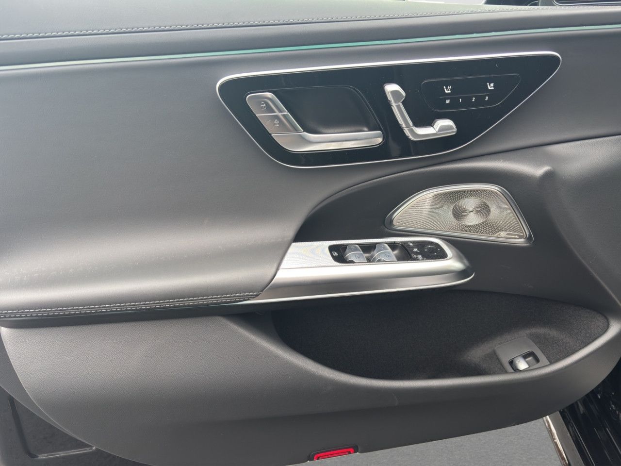Mercedes-Benz E-Klasse – Bild 18
