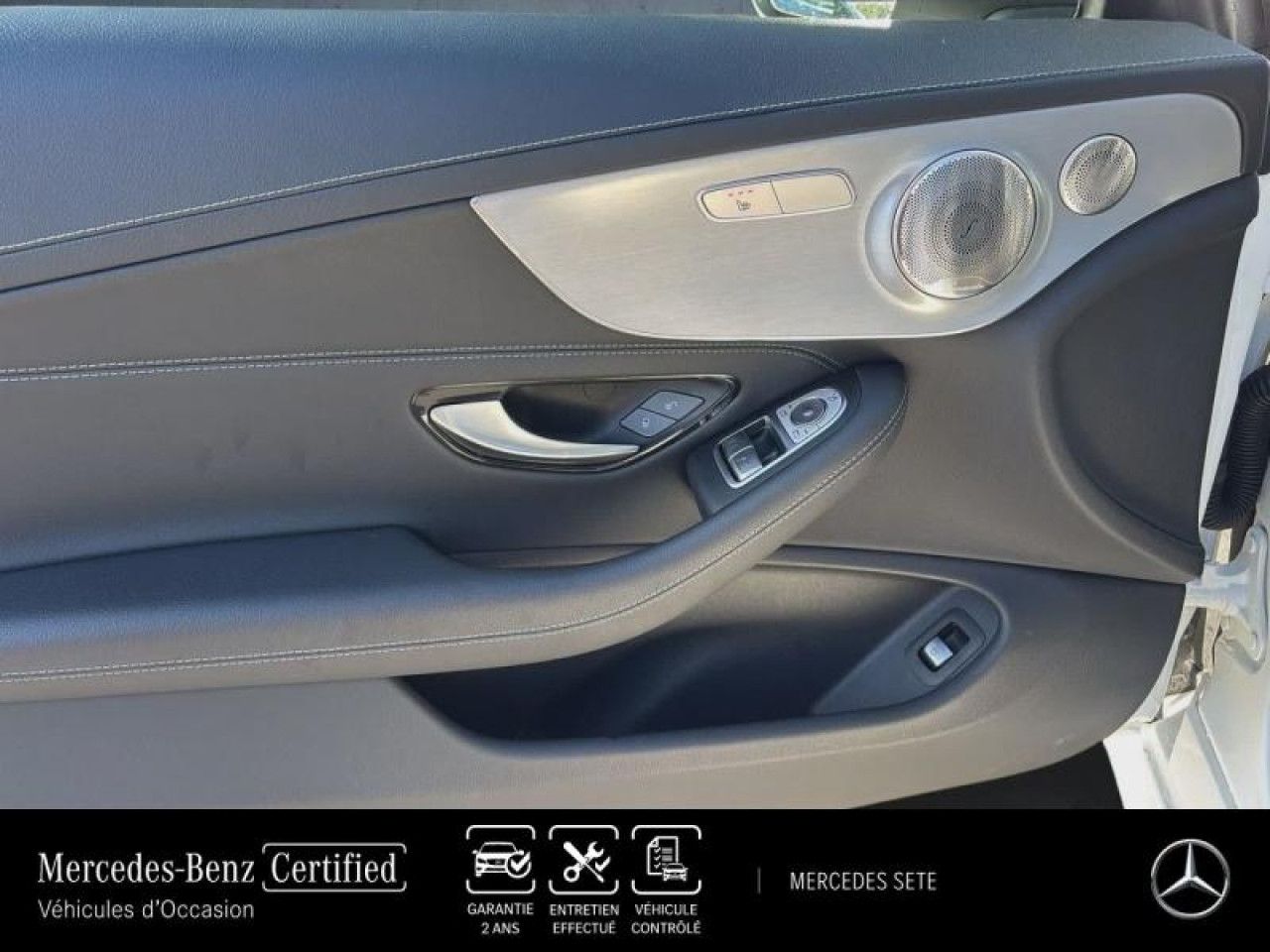 Photo du v&eacute;hicule 13 / 18