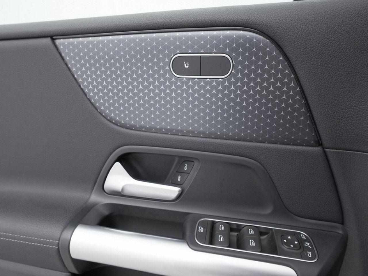 Imagem do veículo 14 / 23