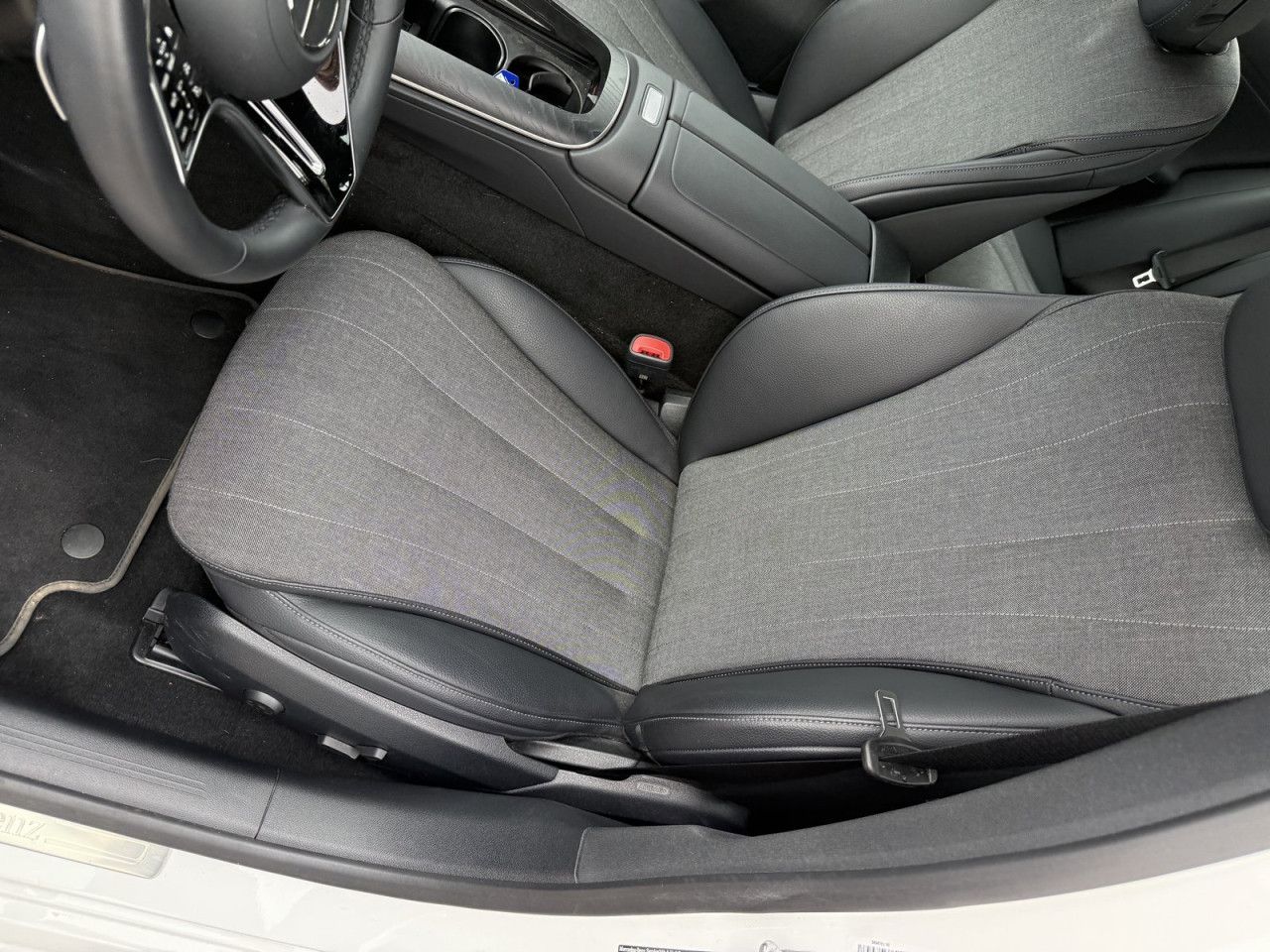 Mercedes-Benz E-Klasse – Bild 19