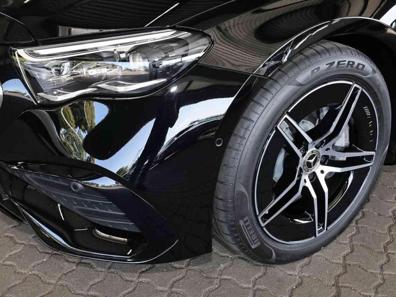 Mercedes-Benz E-Klasse – Bild 3