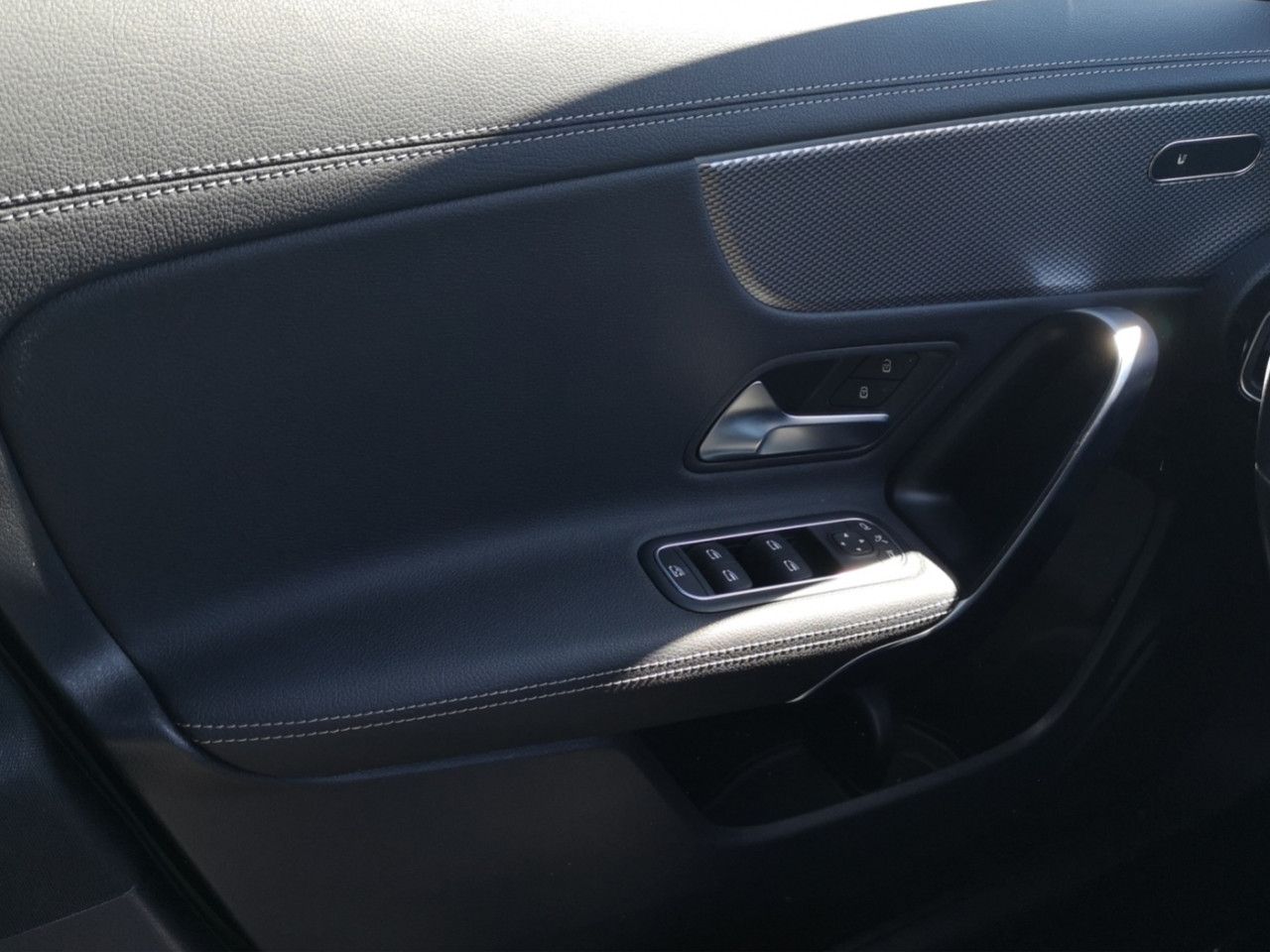 Fahrzeugbild 17 / 19