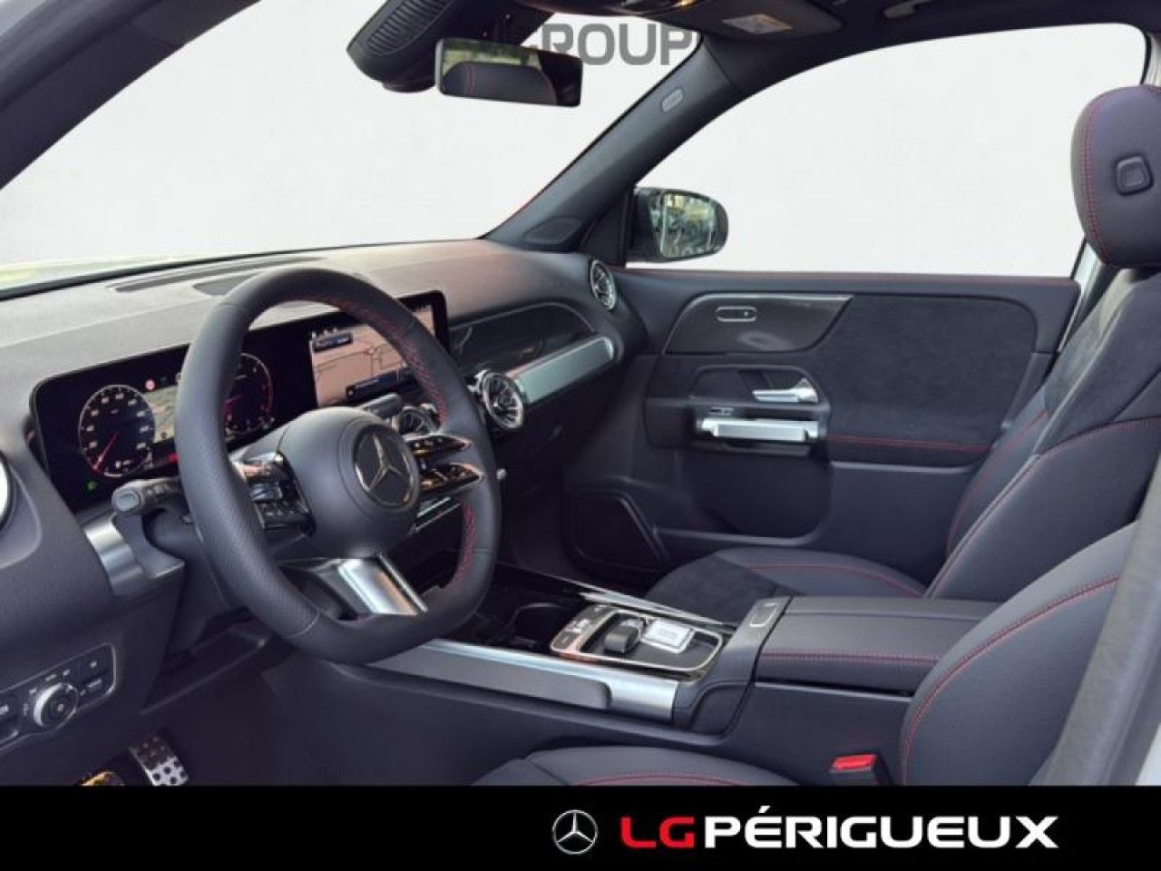 Photo du v&eacute;hicule 10 / 18