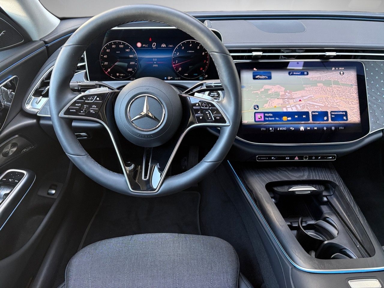 Mercedes-Benz E-Klasse – Bild 15
