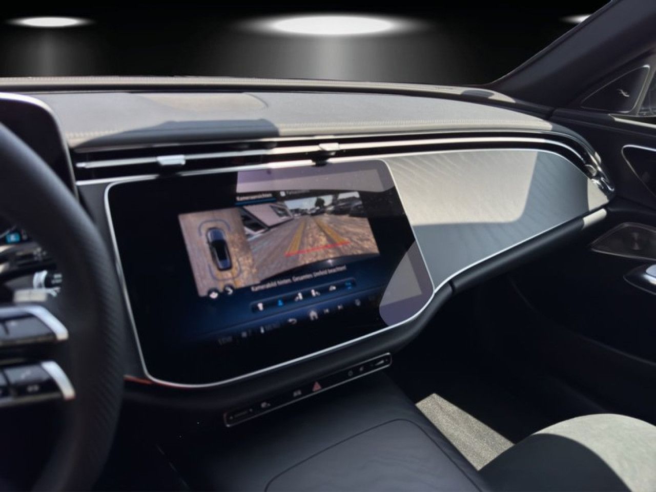Mercedes-Benz E-Klasse – Bild 12