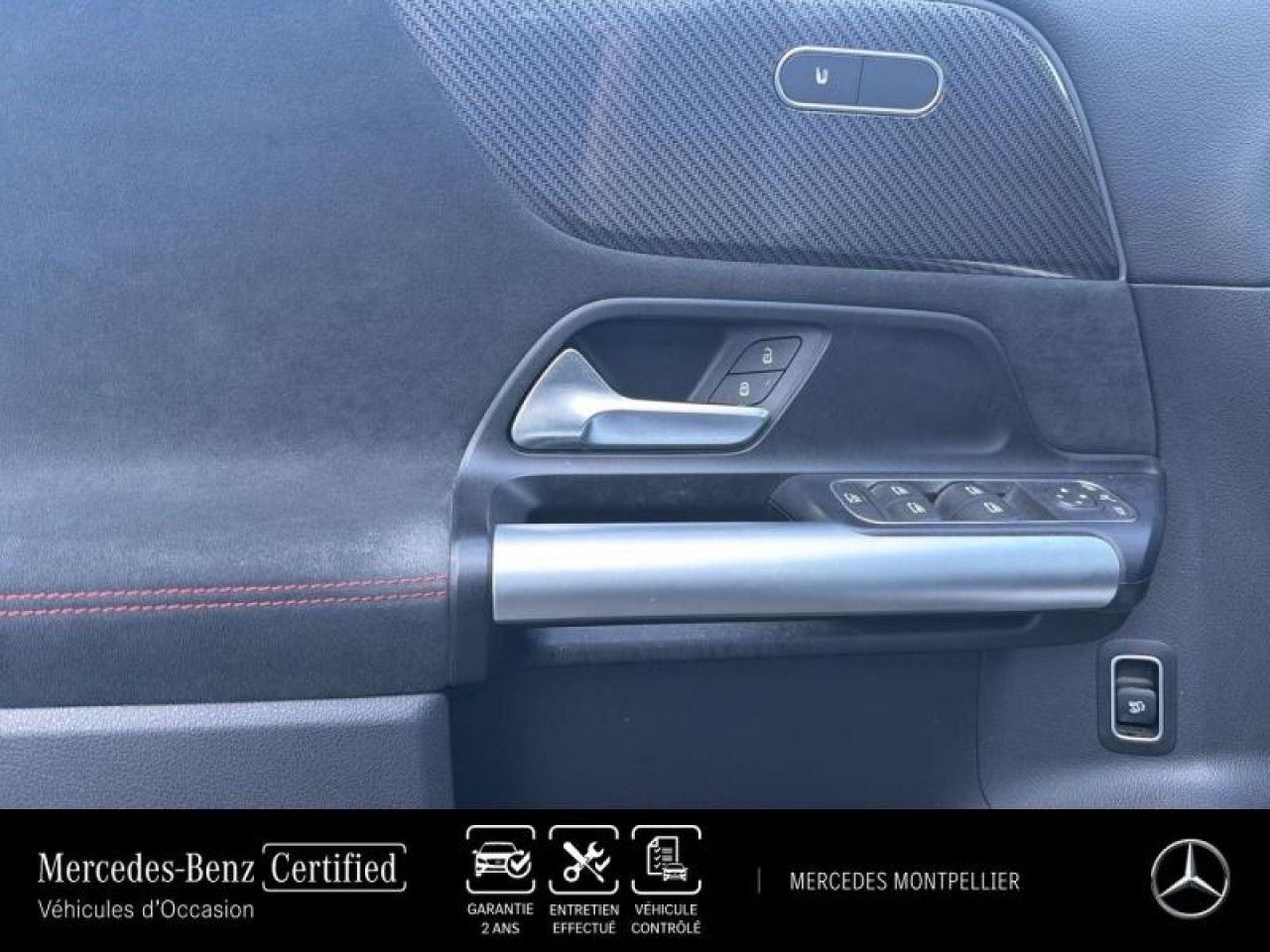 Photo du v&eacute;hicule 17 / 18