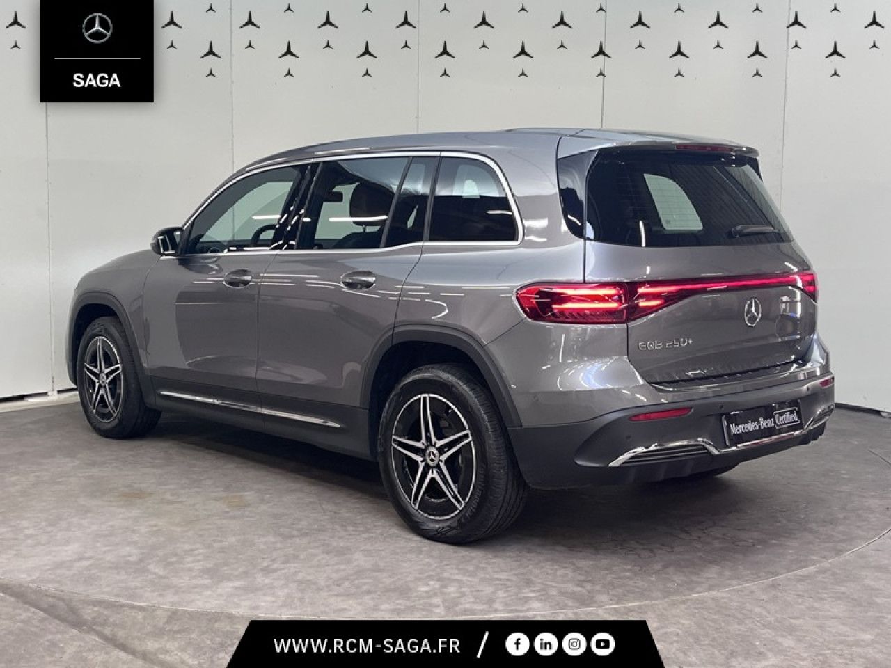 Photo du v&eacute;hicule 3 / 18