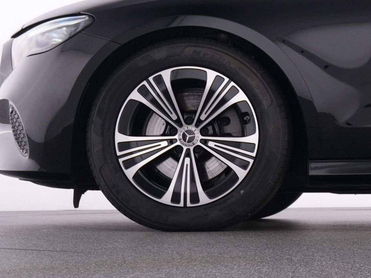 Mercedes-Benz E-Klasse – Bild 19