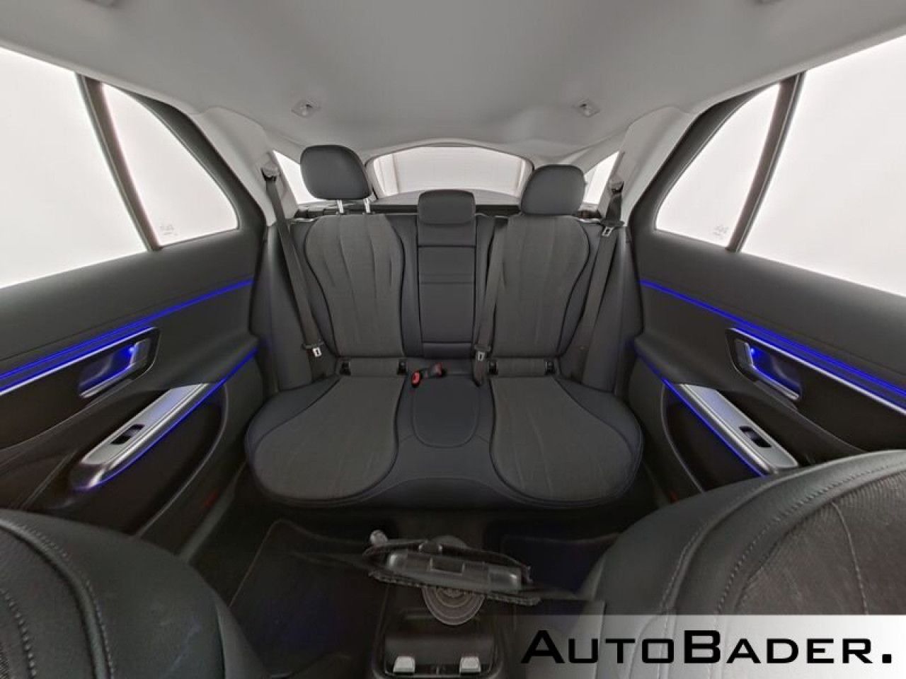 Mercedes-Benz E-Klasse – Bild 8