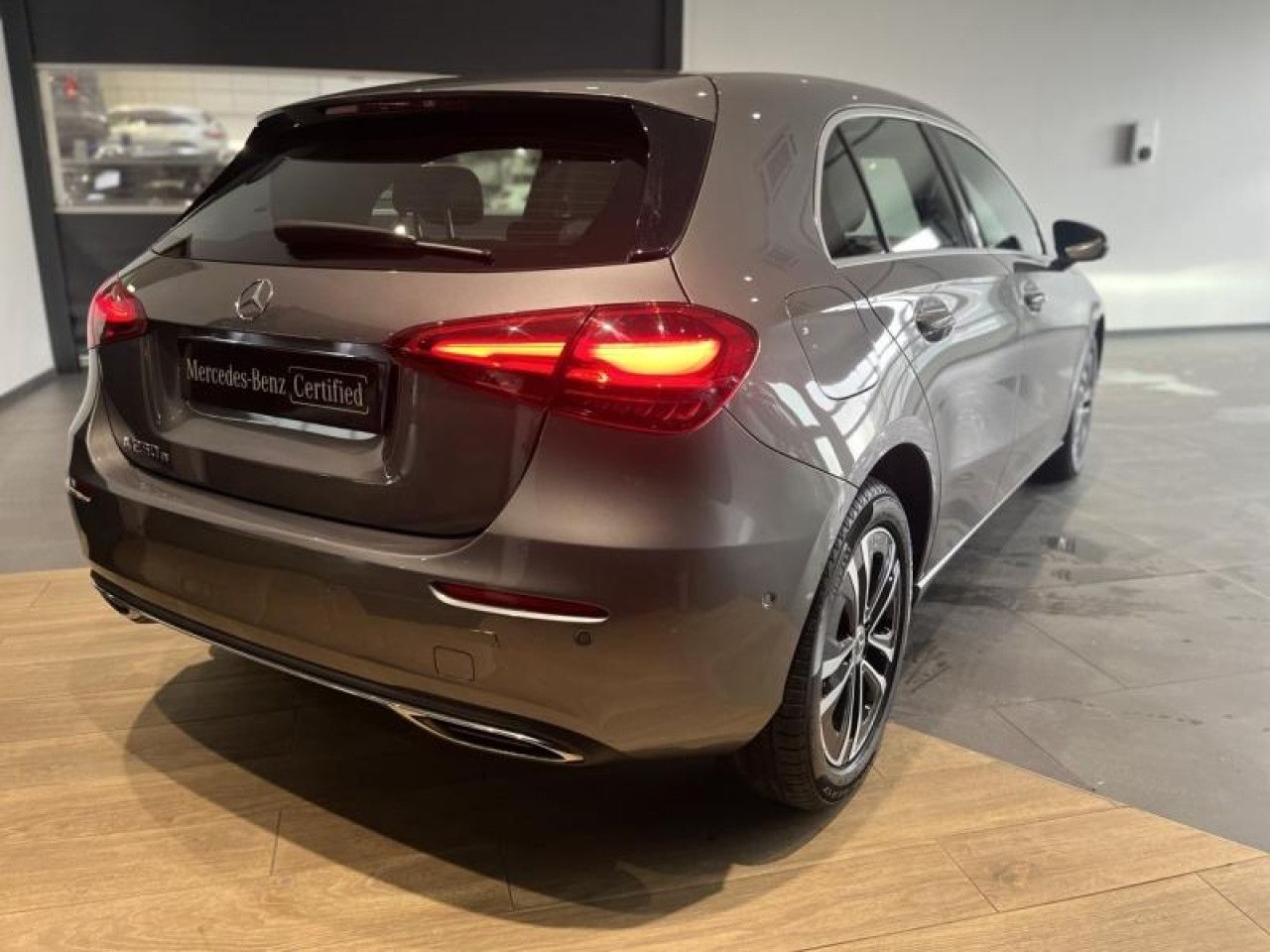 Photo du v&eacute;hicule 5 / 18