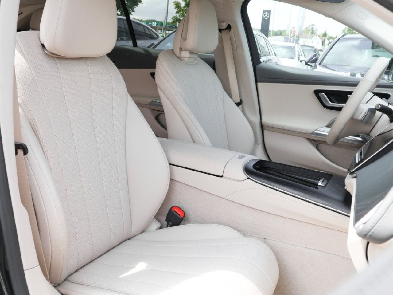 Mercedes-Benz E-Klasse – Bild 6