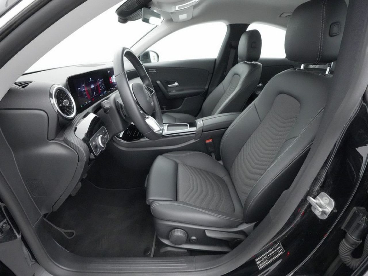 Imagem do veículo 13 / 17