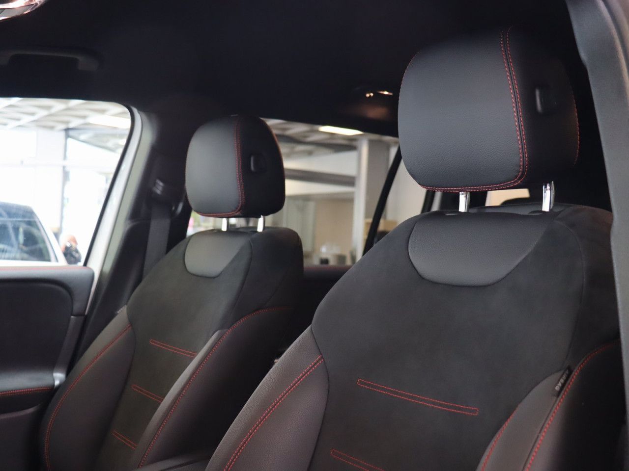 Mercedes-Benz GLB – Bild 8