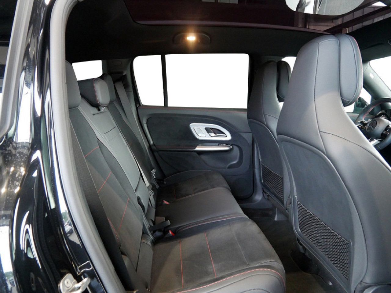 Mercedes-Benz GLB – Bild 6