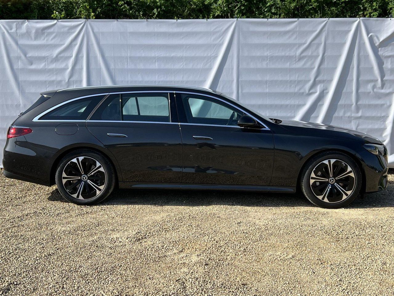Mercedes-Benz E-Klasse – Bild 3