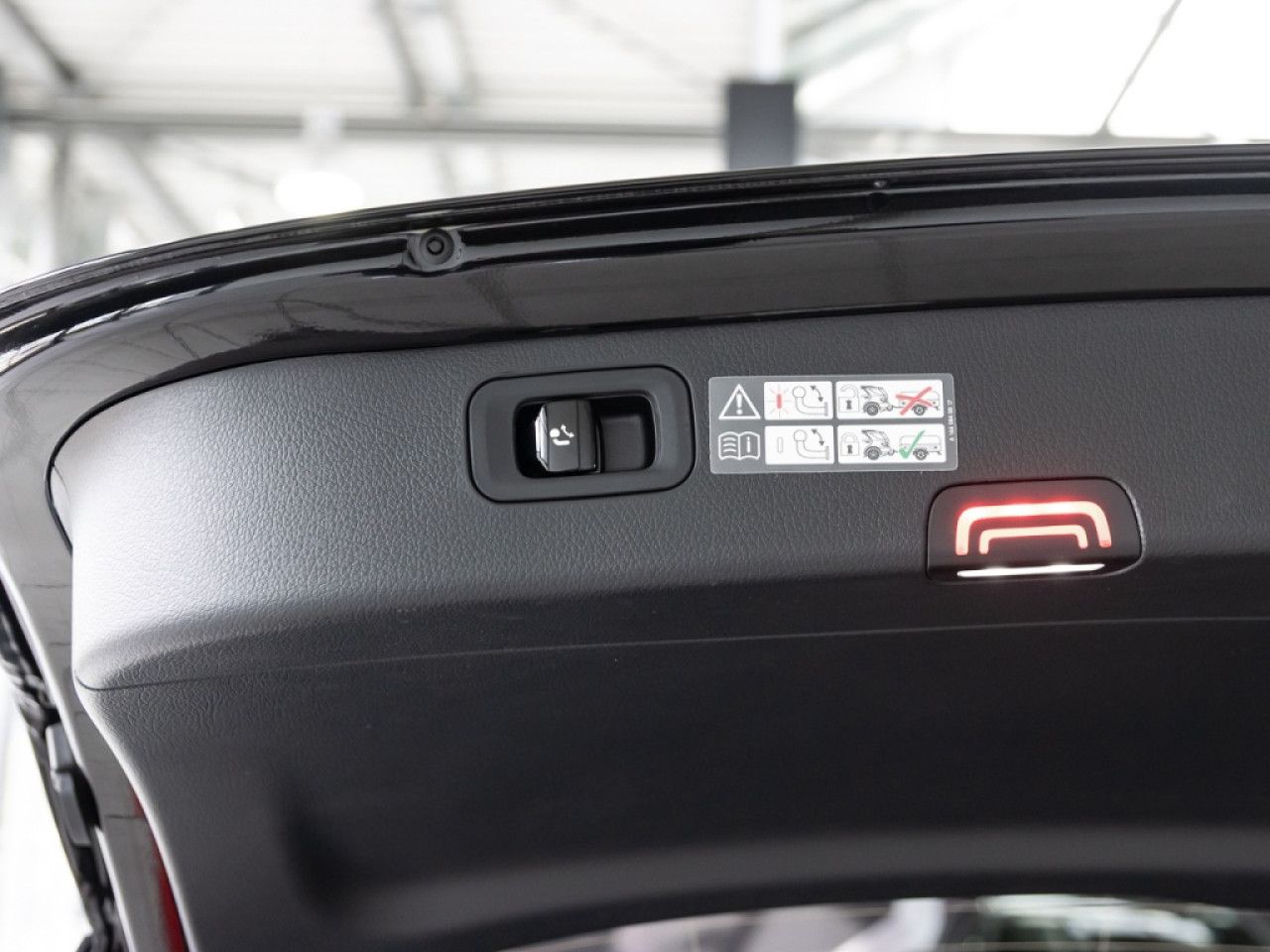 Mercedes-Benz C-Klasse – Bild 8
