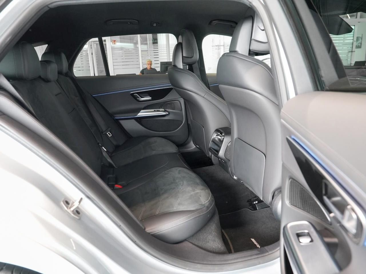 Mercedes-Benz E-Klasse – Bild 11