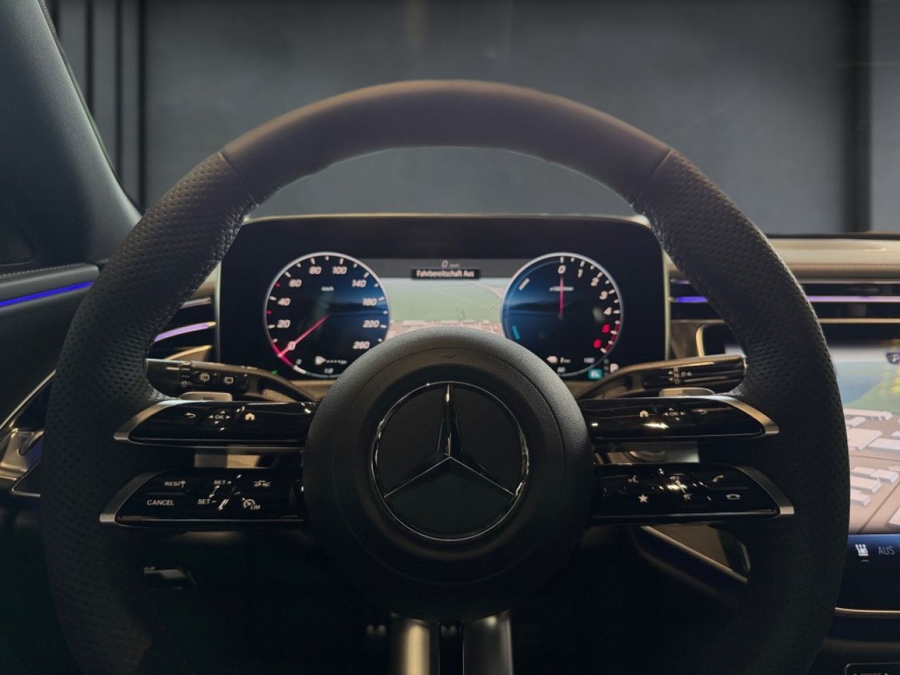 Mercedes-Benz E-Klasse – Bild 6