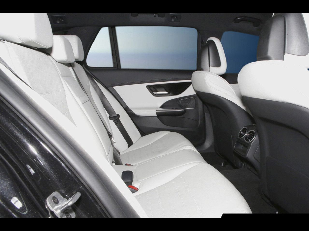 Mercedes-Benz C-Klasse – Bild 9