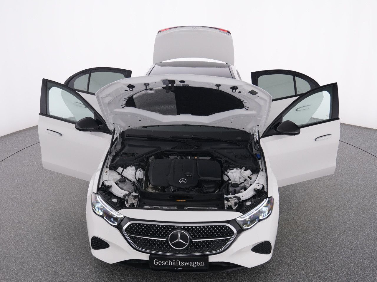 Mercedes-Benz E-Klasse – Bild 12