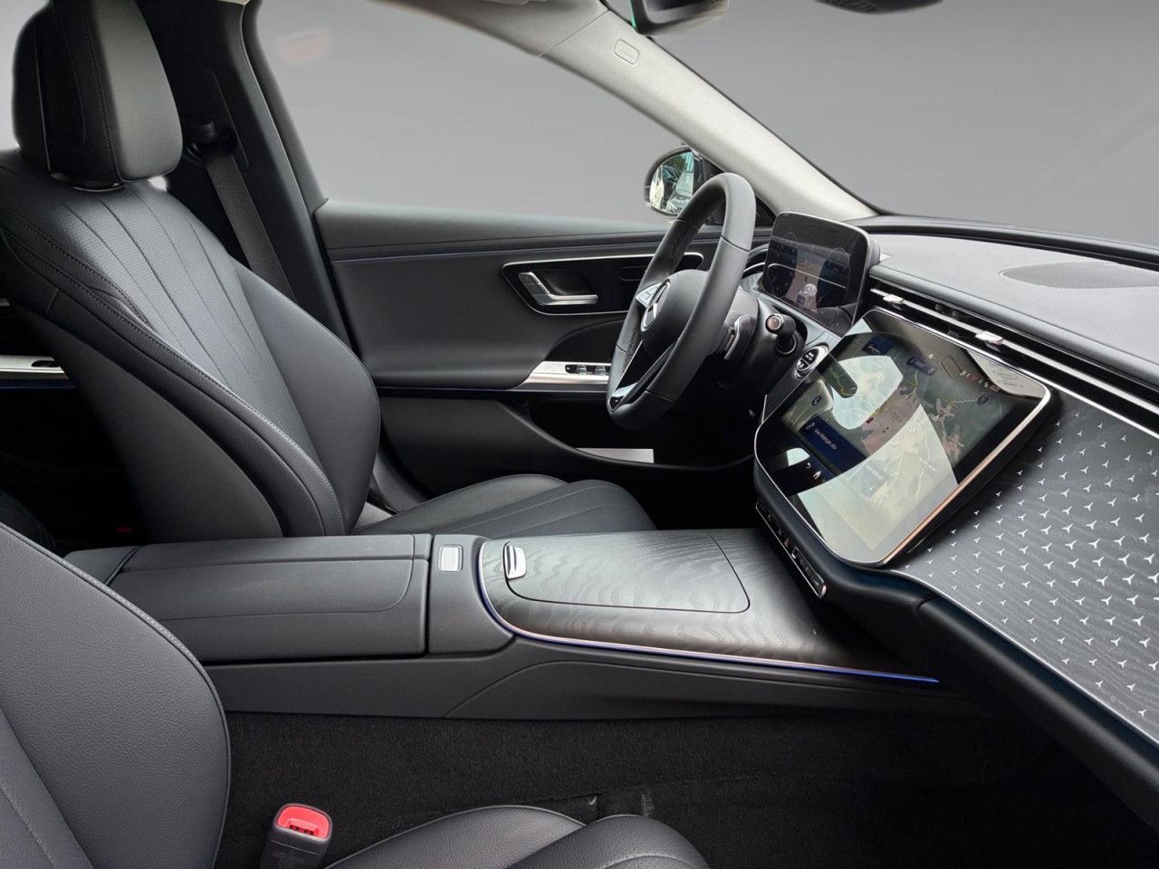 Mercedes-Benz E-Klasse – Bild 16