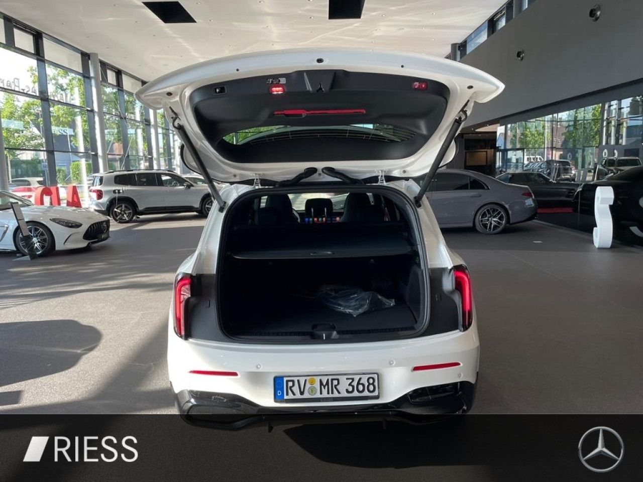 Mercedes-Benz GLB – Bild 17