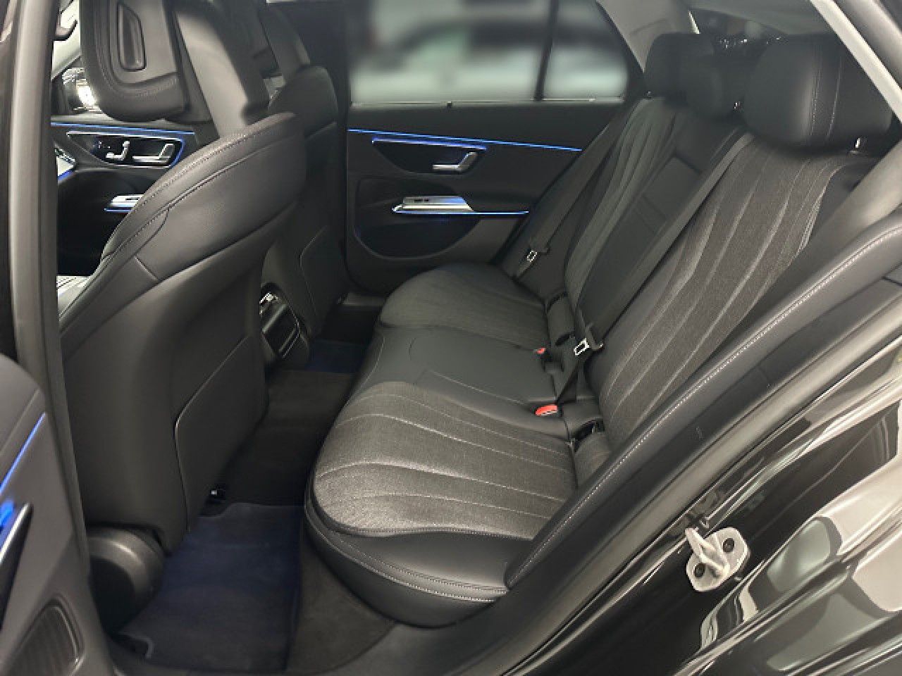 Mercedes-Benz E-Klasse – Bild 12