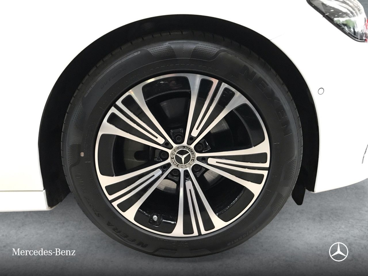 Mercedes-Benz E-Klasse – Bild 2
