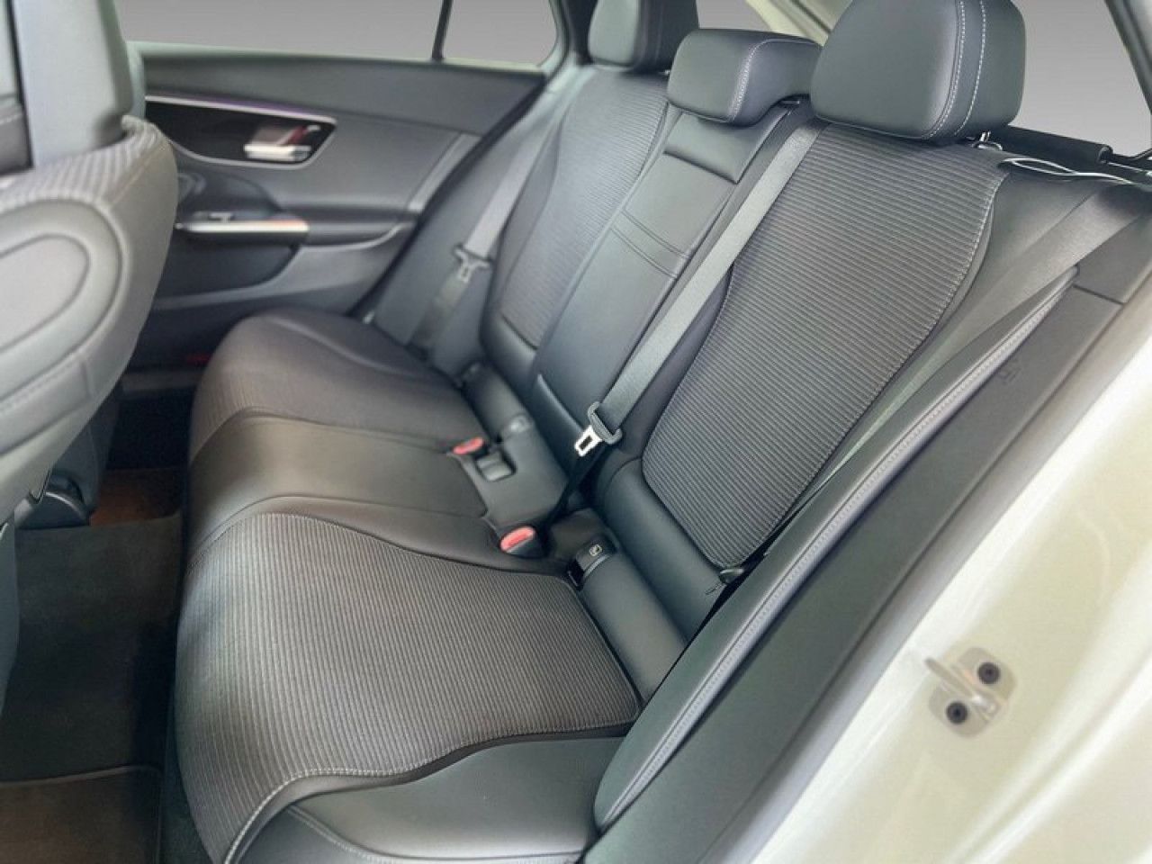 Mercedes-Benz C-Klasse – Bild 20