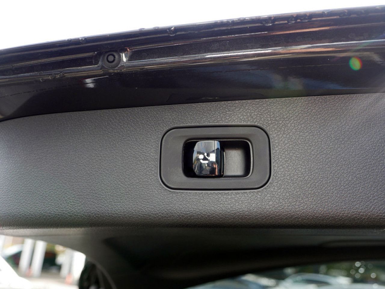Mercedes-Benz E-Klasse – Bild 14