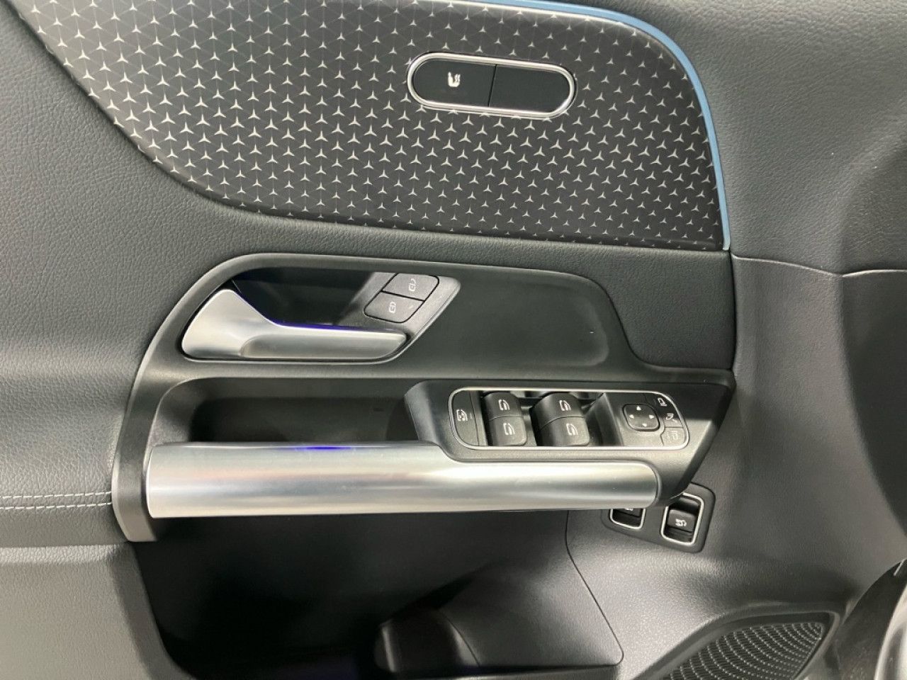 Fahrzeugbild 14 / 23