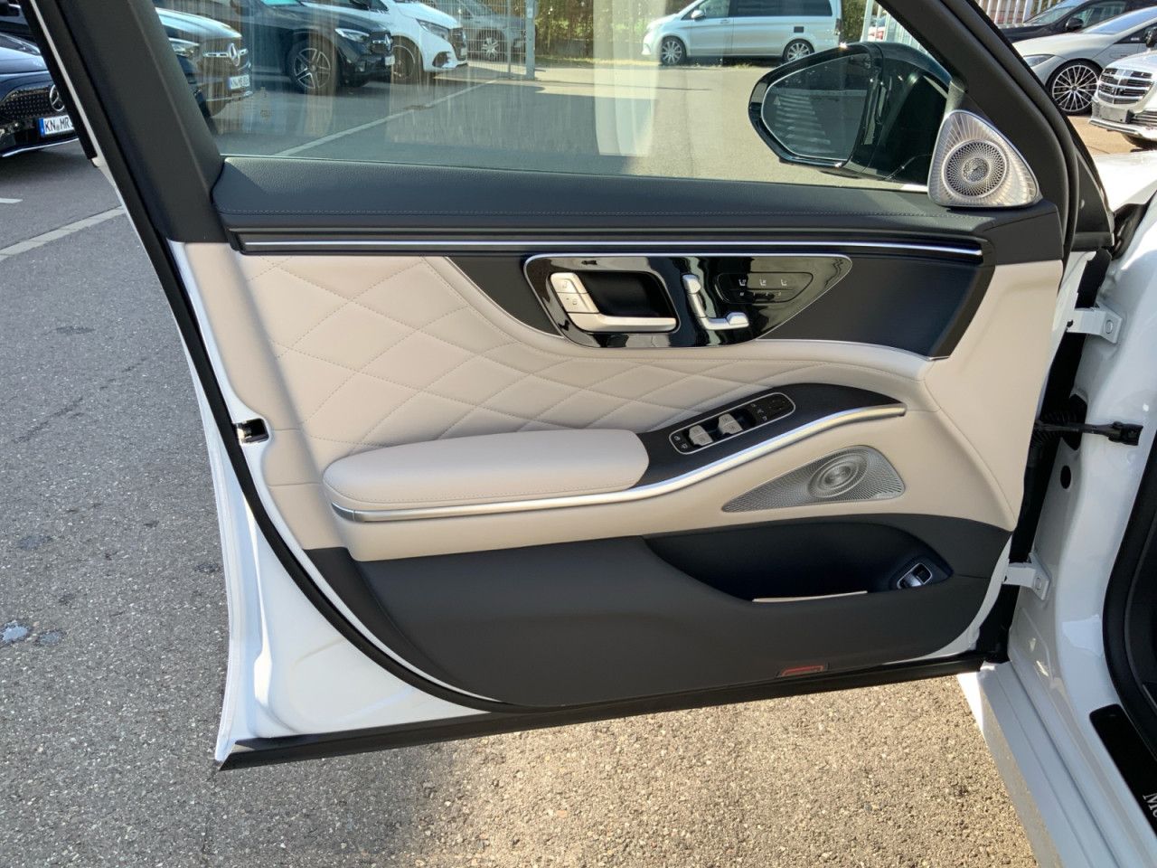Mercedes-Benz S-Klasse – Bild 9