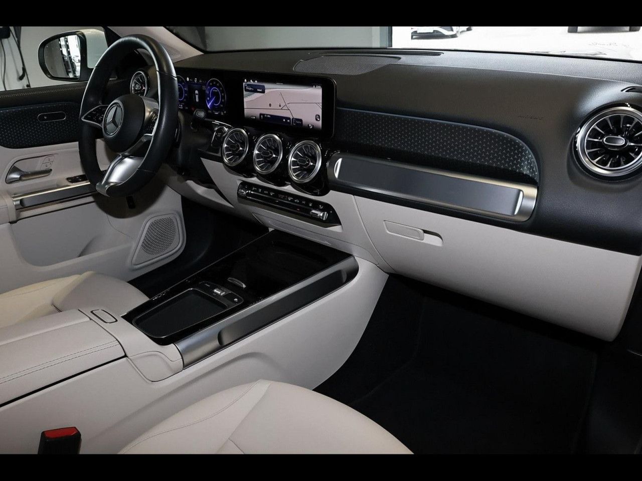 Mercedes-Benz EQB – Bild 9