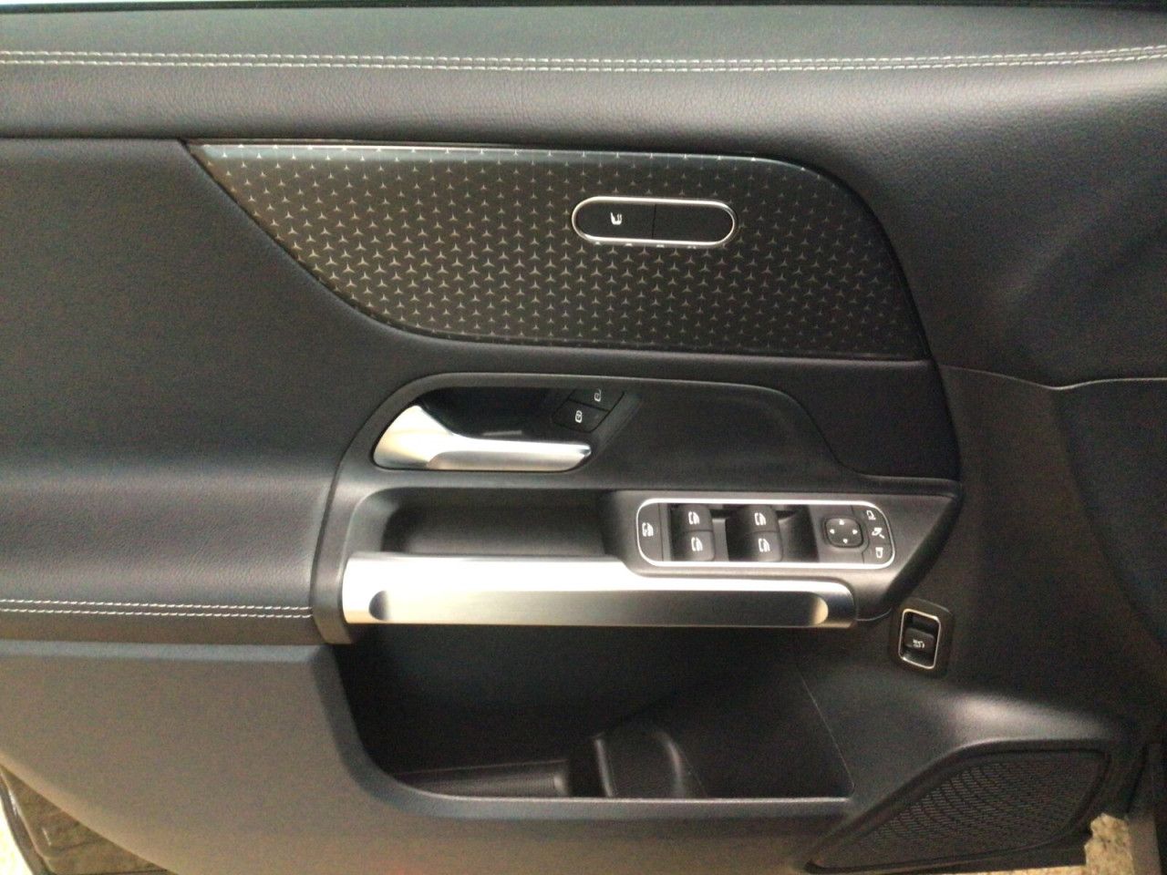 Fahrzeugbild 13 / 16