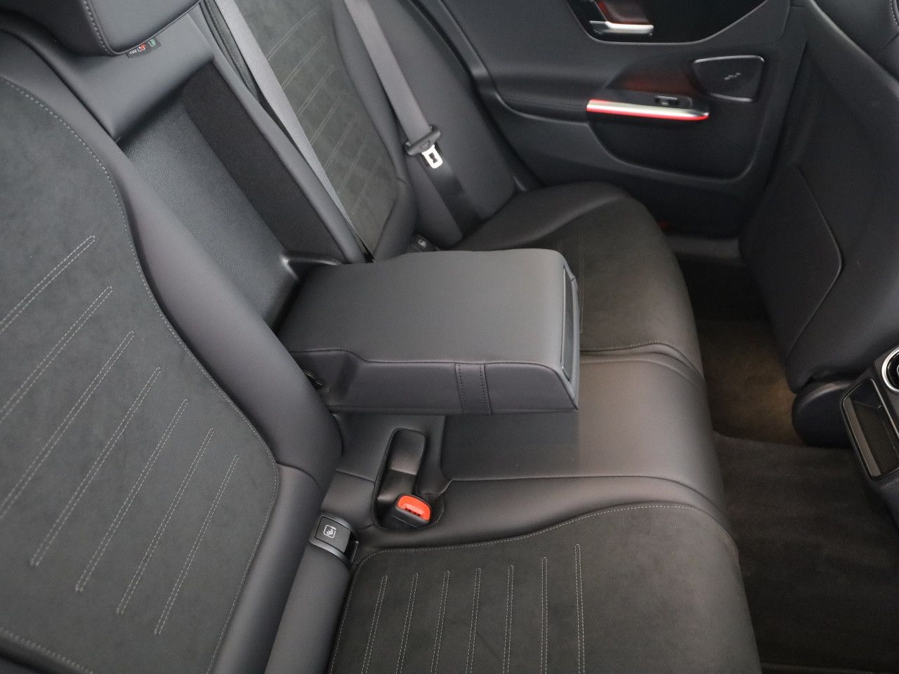 Mercedes-Benz C-Klasse – Bild 22