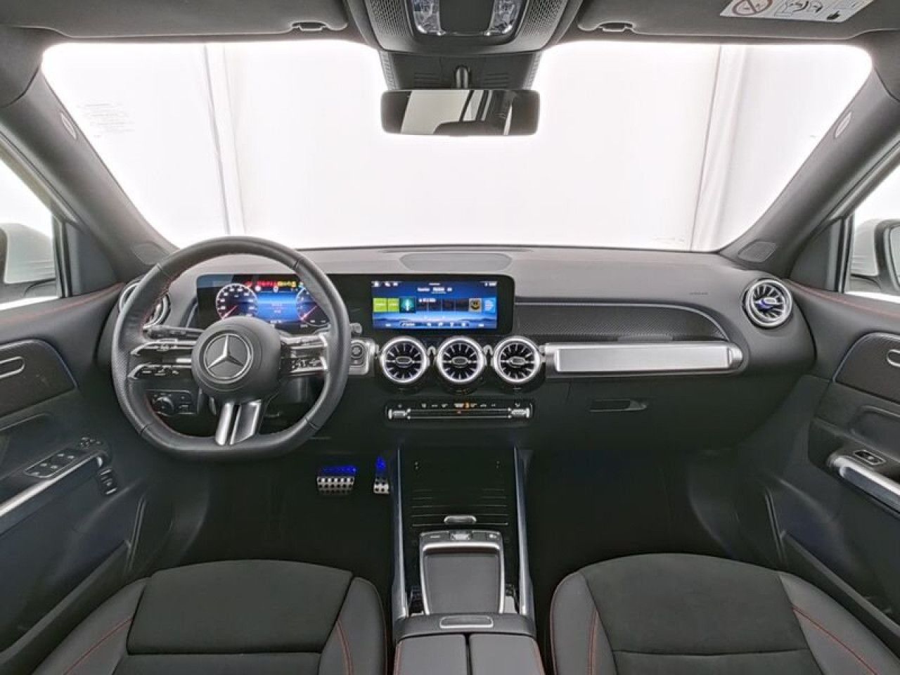 Mercedes-Benz GLB – Bild 8