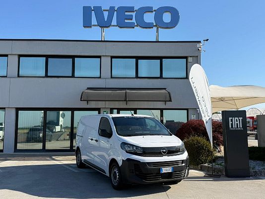 Vehicle image 1 / 14