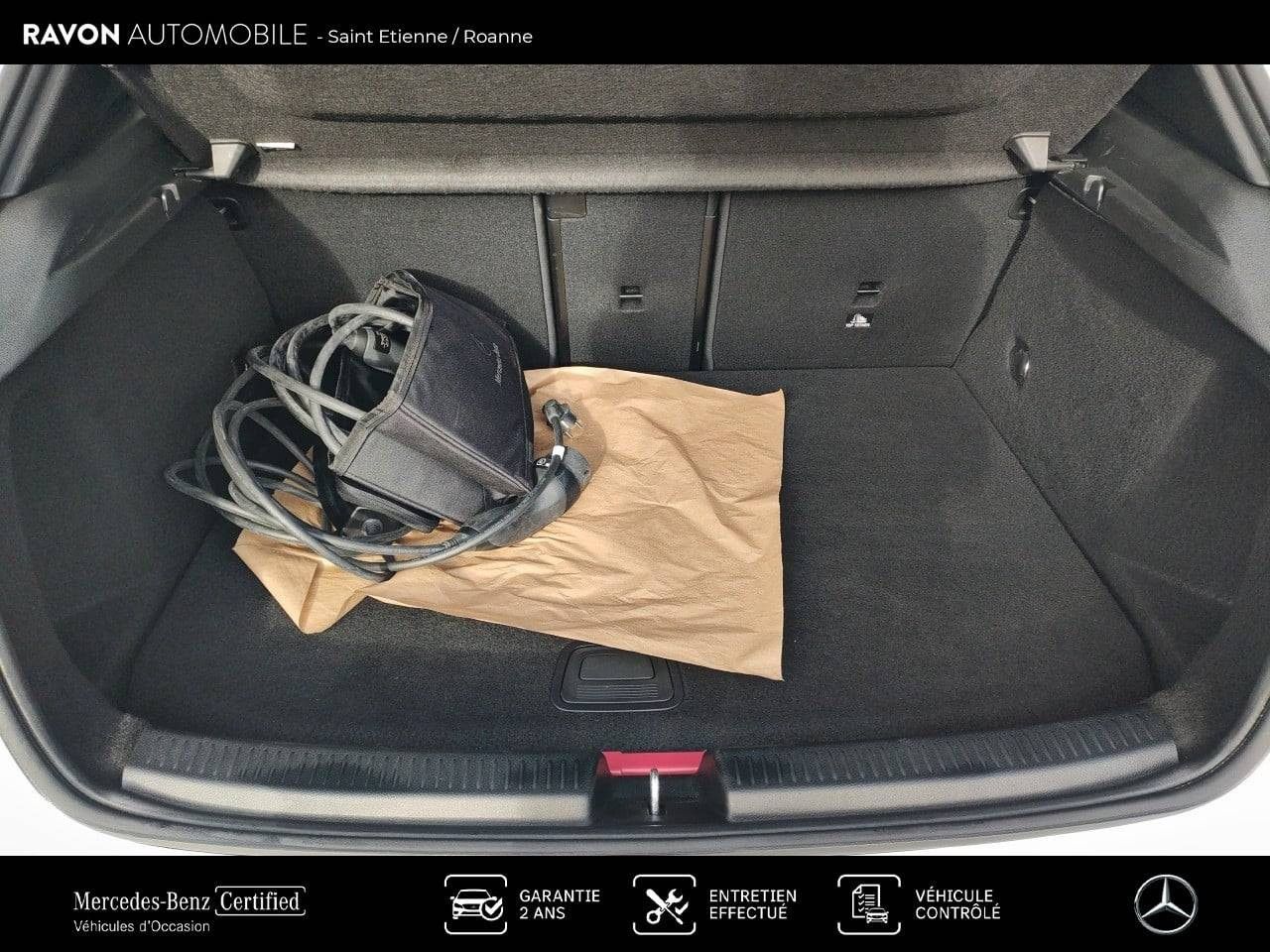 Photo du v&eacute;hicule 13 / 18