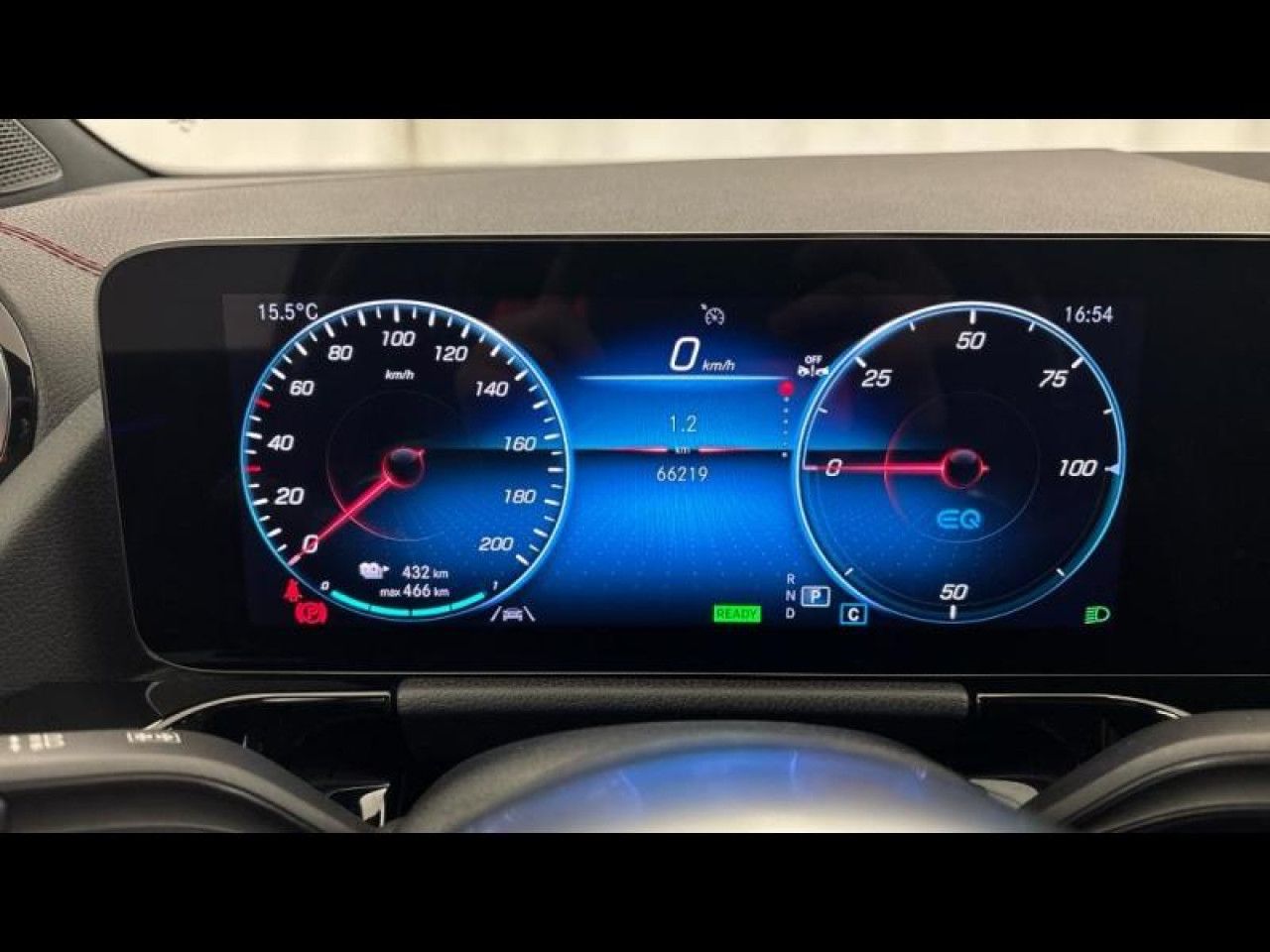 Photo du v&eacute;hicule 10 / 18