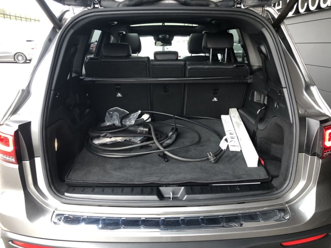 Photo du v&eacute;hicule 10 / 18