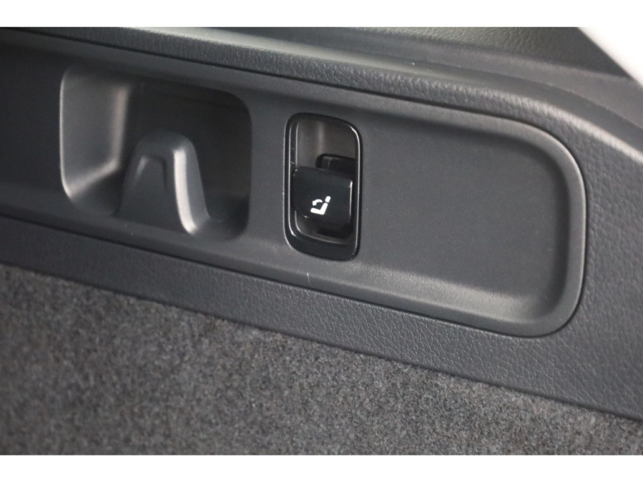 Mercedes-Benz C-Klasse – Bild 20