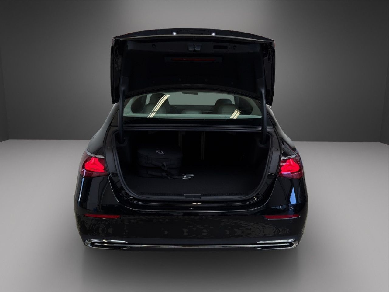 Mercedes-Benz E-Klasse – Bild 12