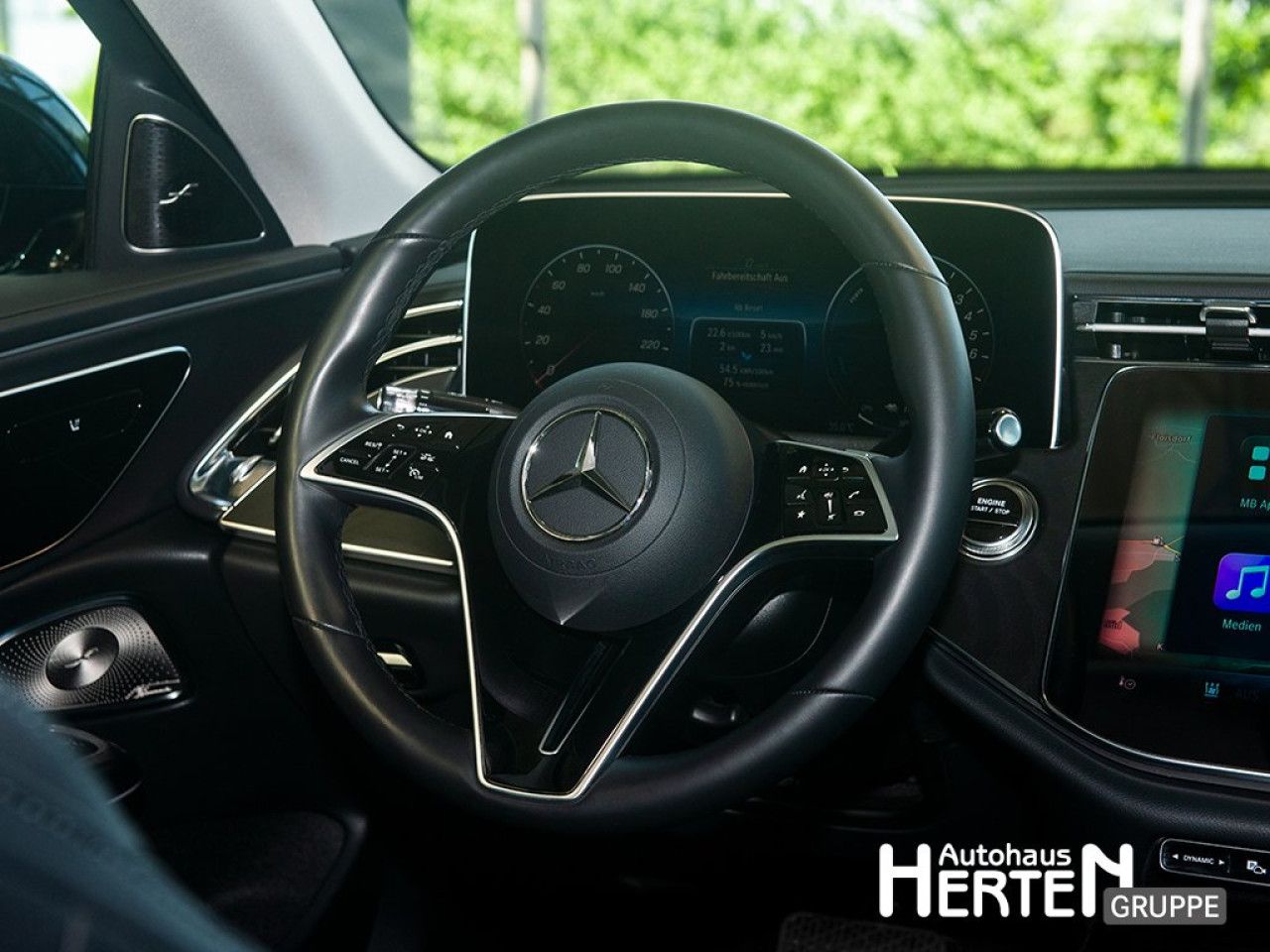 Mercedes-Benz E-Klasse – Bild 9