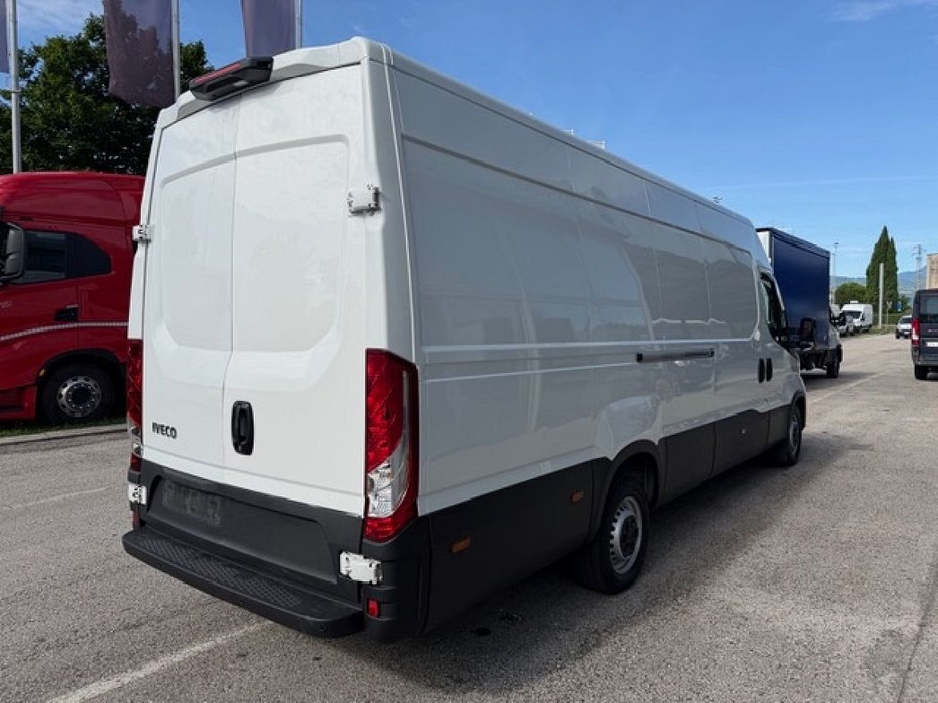 IVECO | Daily 35S16