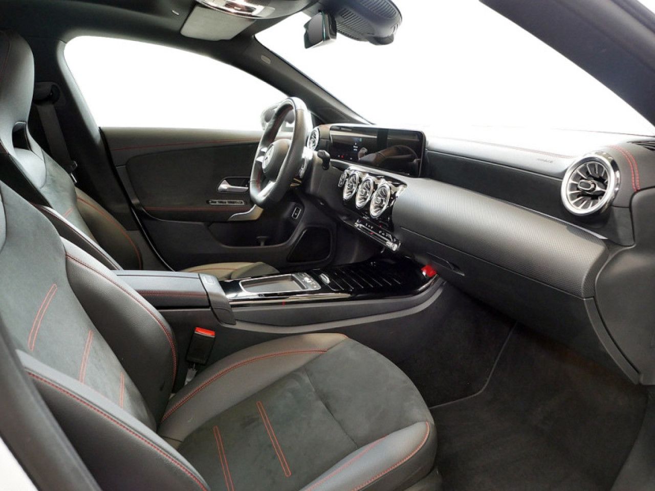 Mercedes-Benz CLA – Bild 5