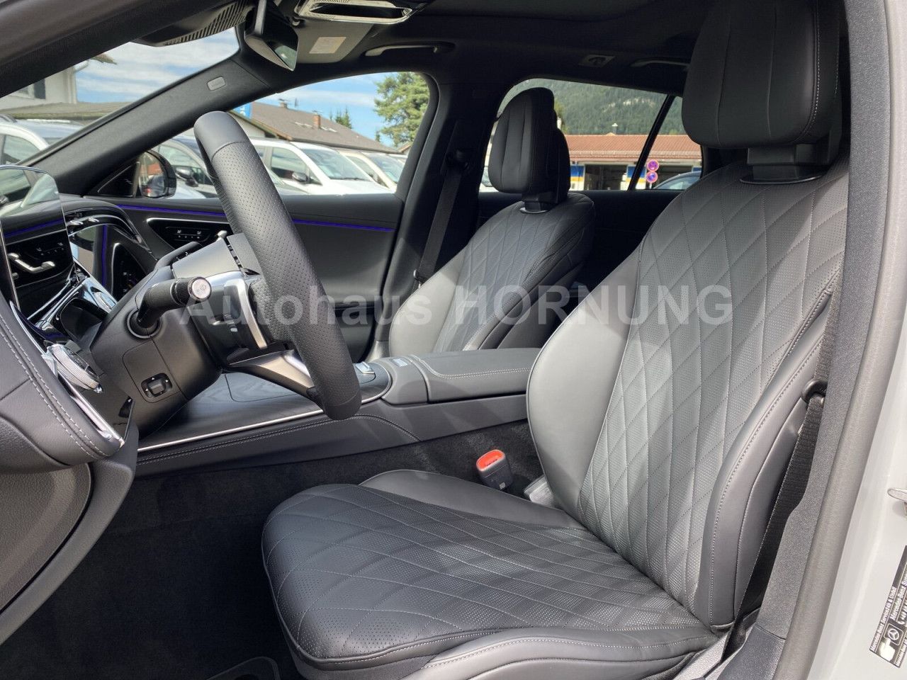 Mercedes-Benz E-Klasse – Bild 15