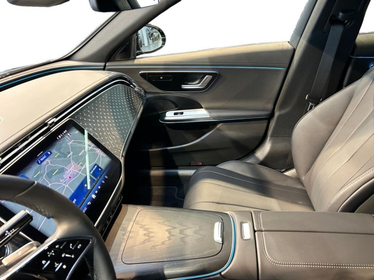 Mercedes-Benz E-Klasse – Bild 4