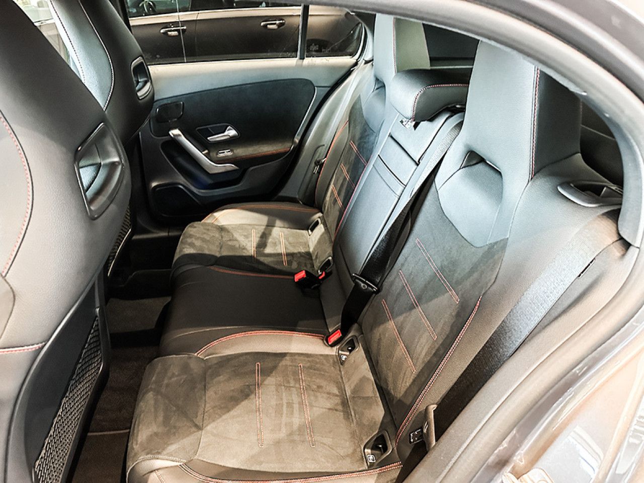 Fahrzeugbild 14 / 16