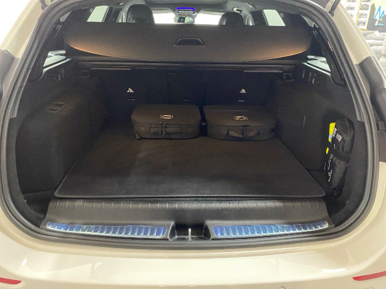 Mercedes-Benz C-Klasse – Bild 12